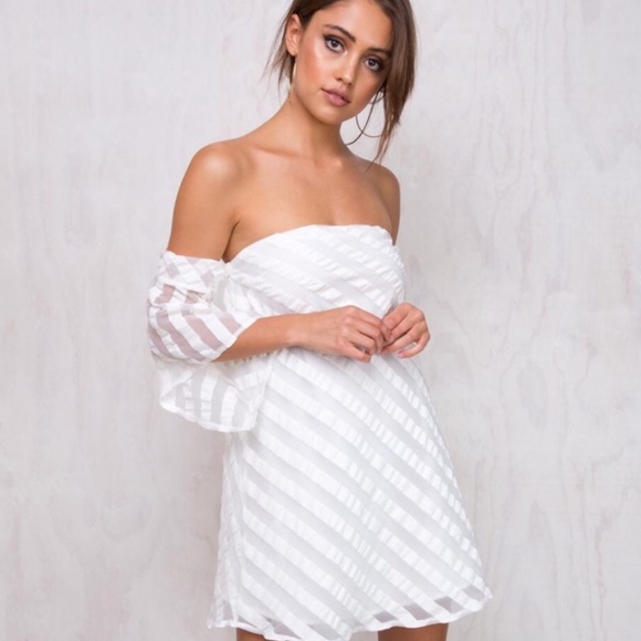 Princess Polly Dresses & Skirts - ✨NWT Princess Polly Off The Shoulder Dress✨